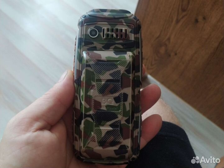 Кнопочный телефон BQ