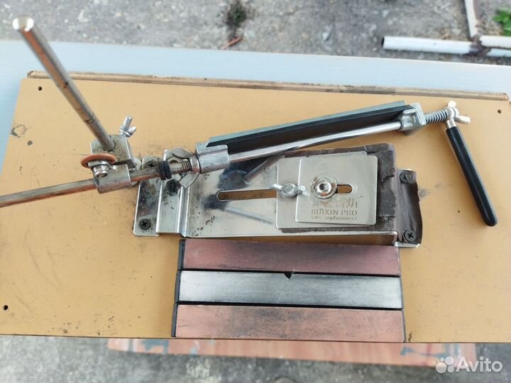 Точильный станок для ножей