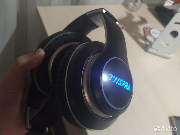 Беспроводные наушники новые
