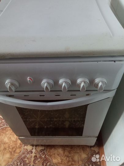 Газовая плита индезит Б/У. Габариты 50*60*84