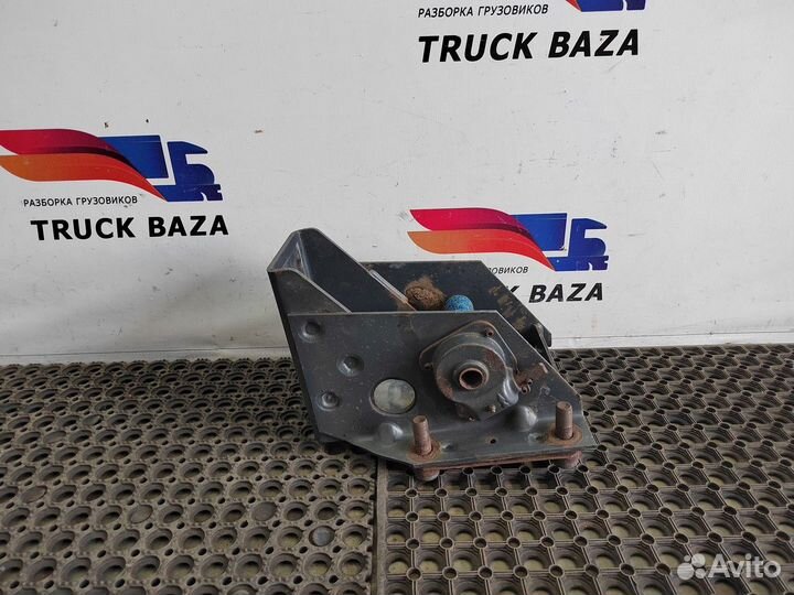 Кронштейн запасного колеса