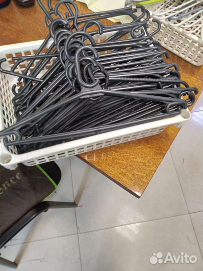 Продам плечики для одежды