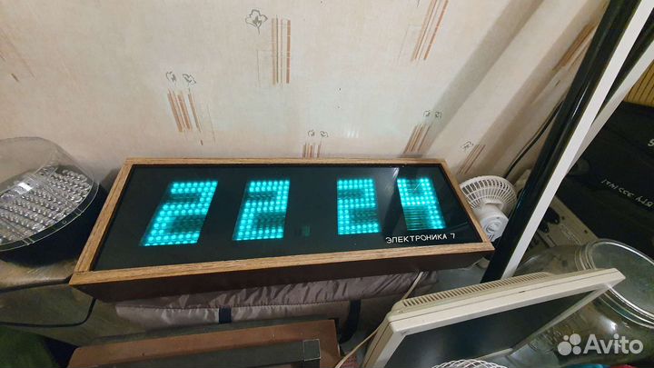 Часы электроника 7-06к