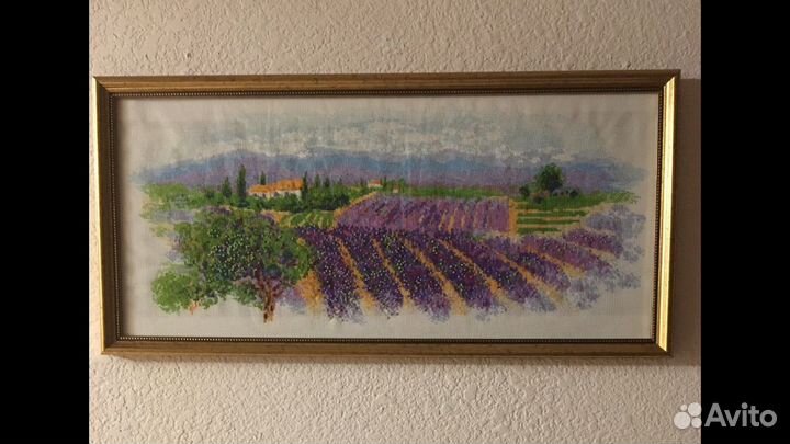 Картина вышитая вручную в стиле Прованс