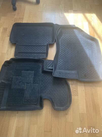 Комплект резиновых ковров в Kia Sportage
