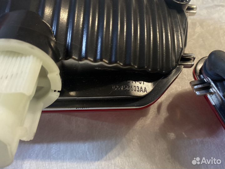 Фара противотуманная задняя Jeep Grand Cherokee