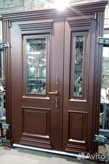 Дверь входная для дома