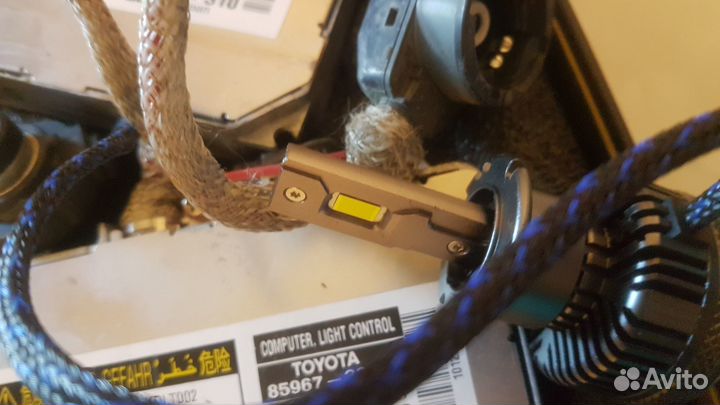 2 Блока розжига toyota 85967-3005 с 2 LED лампами