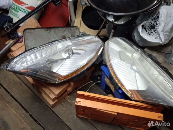 Фары на ситроен С4 Пикассо