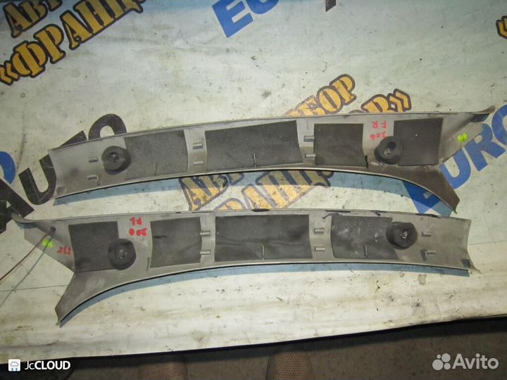 Накладка на стойку кузова на peugeot 206 sedan 2B