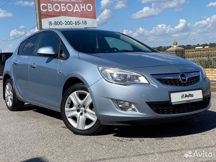 Opel Astra 1.4 МТ, 2011, 85 000 км