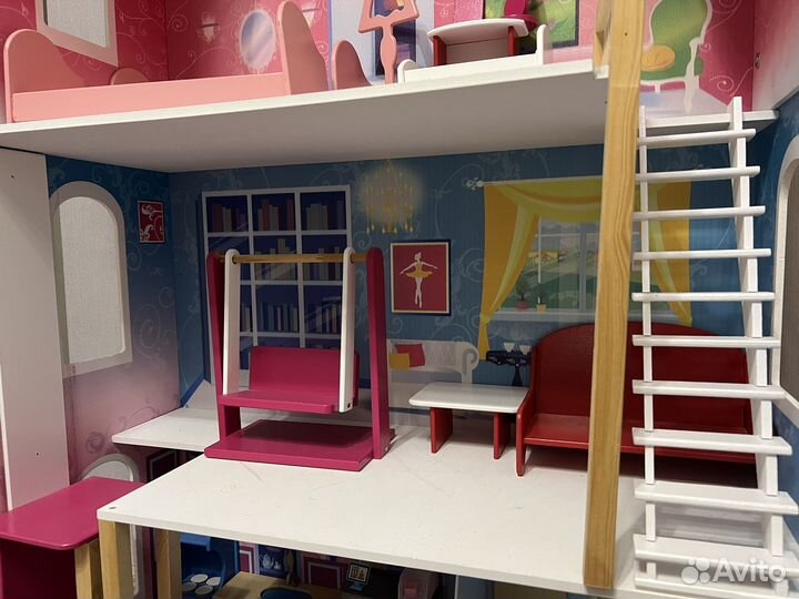 Домик кукольный