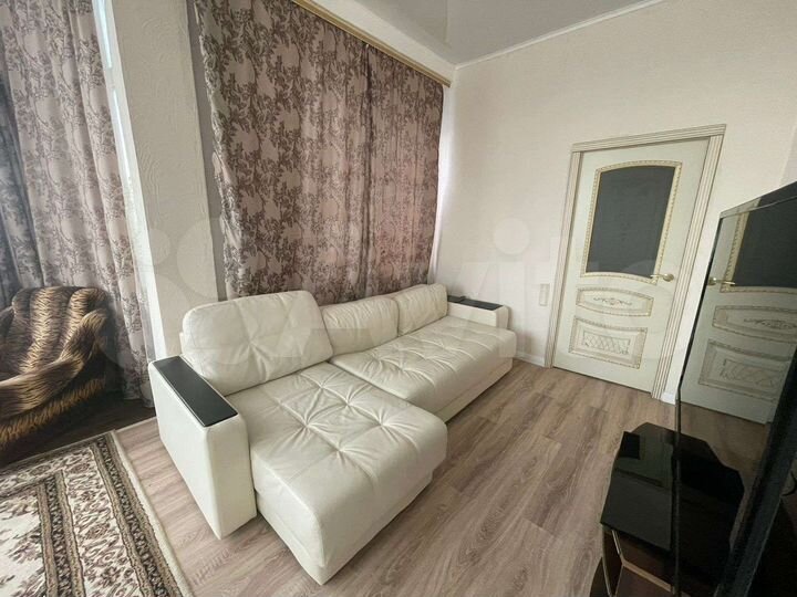2-к. квартира, 67 м², 7/9 эт.
