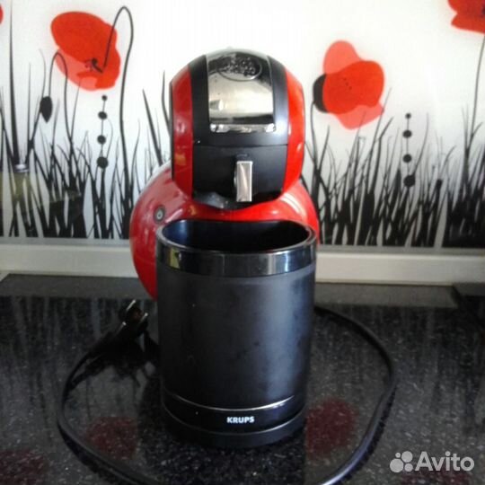 Кофемашина Dolce Gusto Krups с сменной капсулой