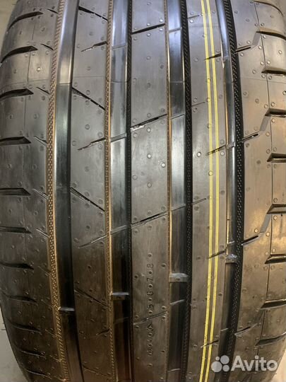 Nokian Tyres Hakka Black 2 235/35 R19 91Y