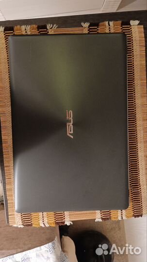 Ноутбук asus x550v