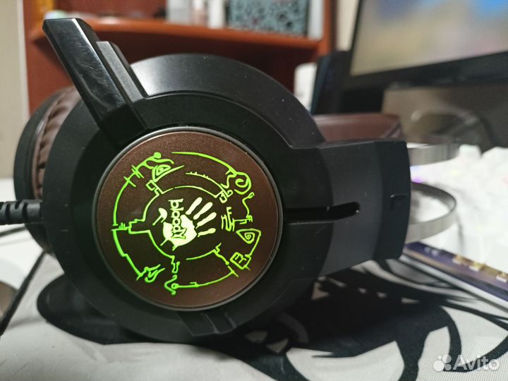 Игровые наушники