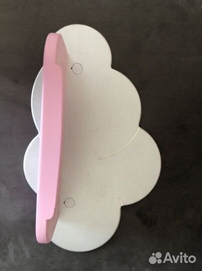 Полочки для комнаты принцессы. Цена за две