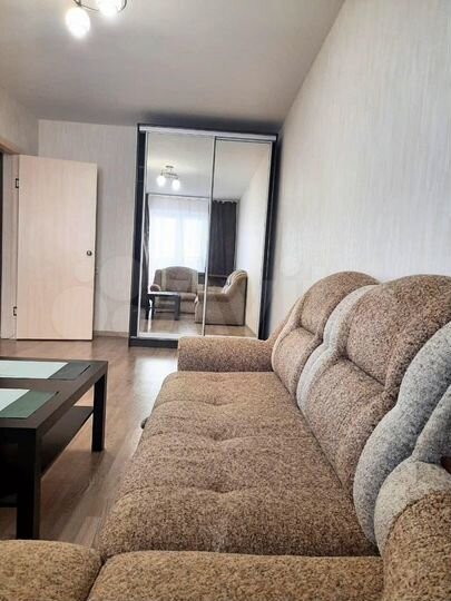 1-к. квартира, 37 м², 1/10 эт.