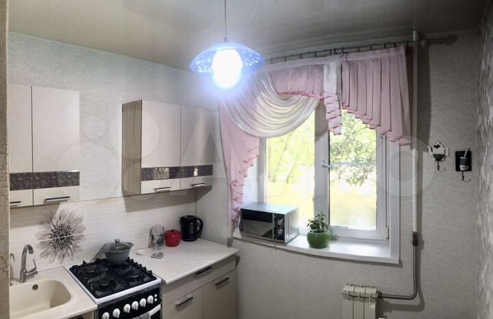 2-к. квартира, 43 м², 1/5 эт.