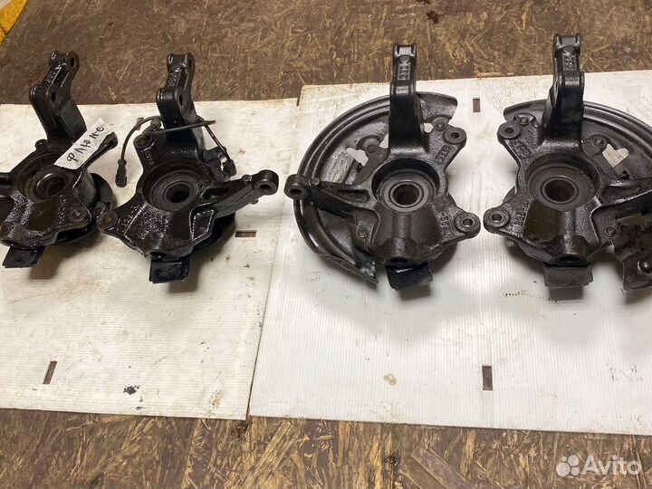 Поворотный кулак передний Renault fluence