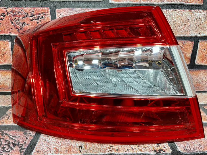 Фонарь новый Skoda Octavia A7 задний левый LED