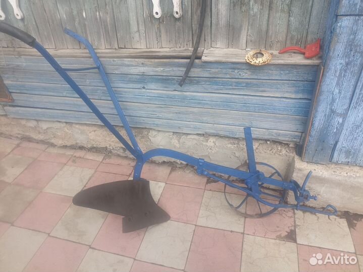 Конный плуг