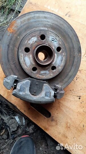 Кулак поворотный volkswagen polo