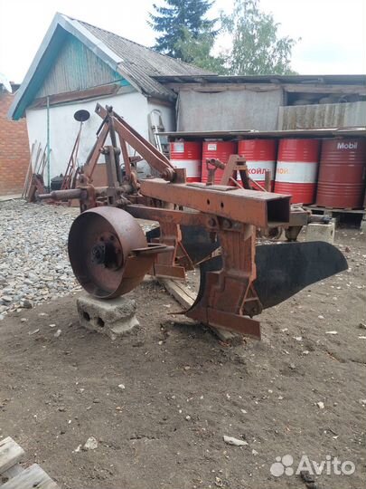 Плуг Светлоградагромаш ПН-3х35, 1994