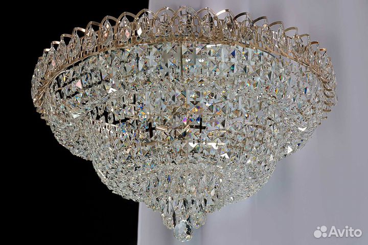 Потолочная люстра 