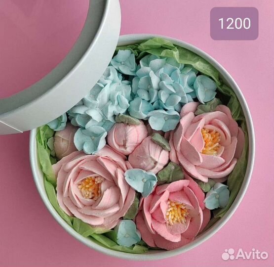 Коробочки и букеты из зефирных цветов