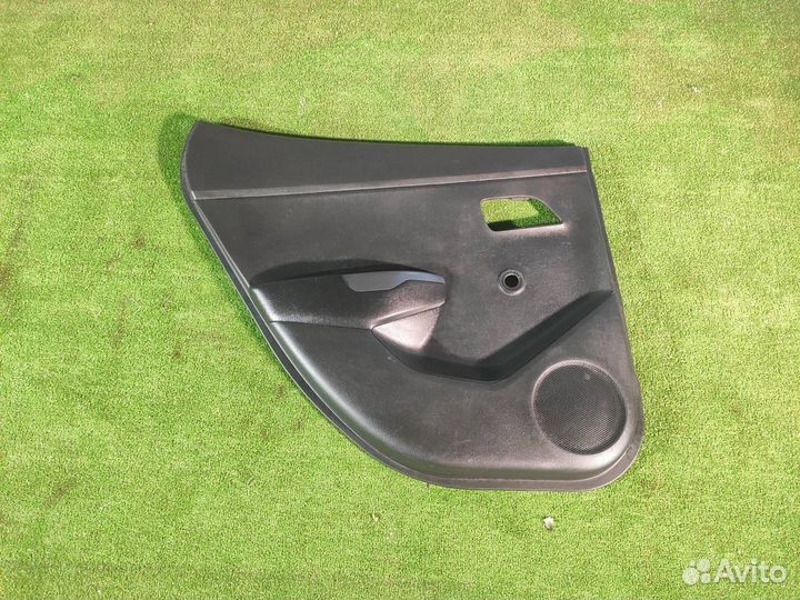Обшивка двери задняя левая Kia Rio 3 седан 1.4
