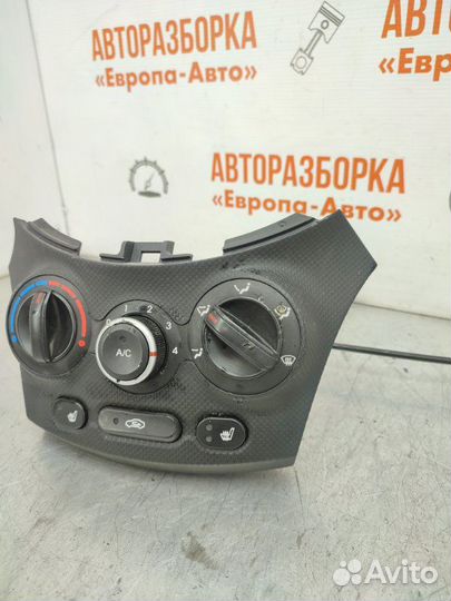 Блок управления кондиционером Hyundai Solaris 1