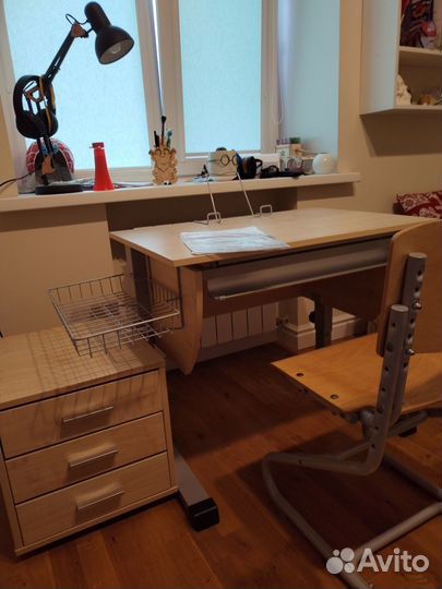 Стол - парта, тумба, стул для школьников