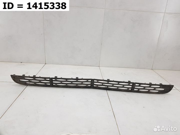 Решетка переднего бампера нижняя Kia Bongo