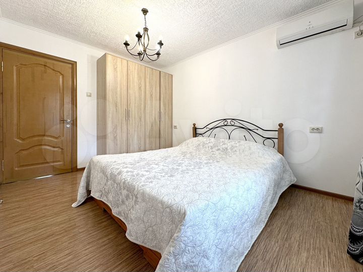 3-к. квартира, 65 м², 4/10 эт.