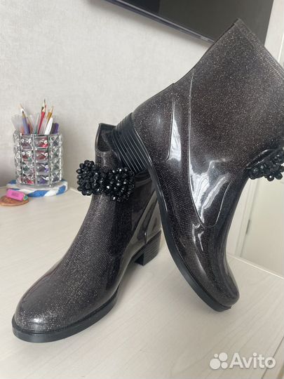 Женские резиновые сапоги