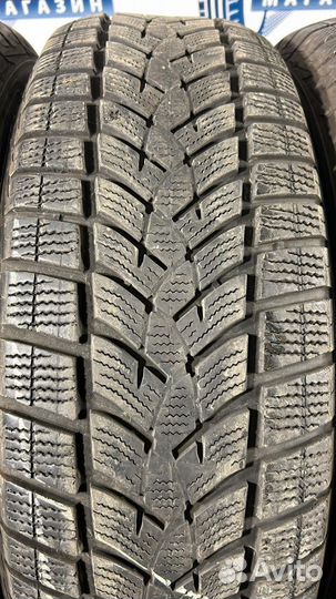 Goodyear UltraGrip Performance+ SUV 215/65 R17 99V