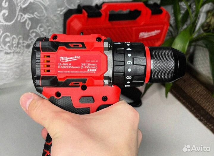 Шуруповерт (Абсолютно новый)