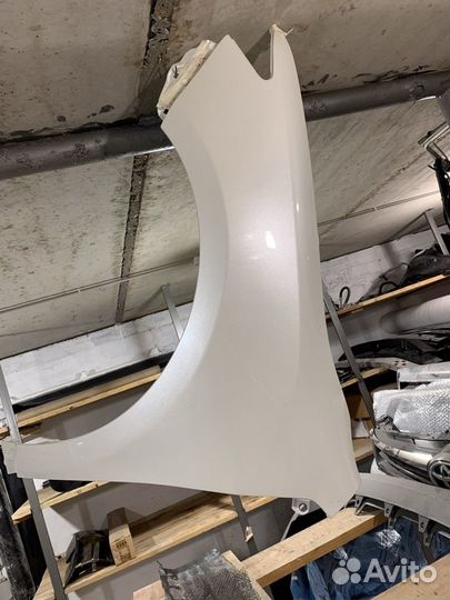 Камри 50 крыло левое