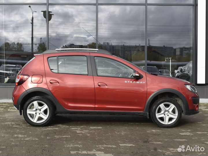 Renault Sandero Stepway 1.6 МТ, 2017, 29 488 км