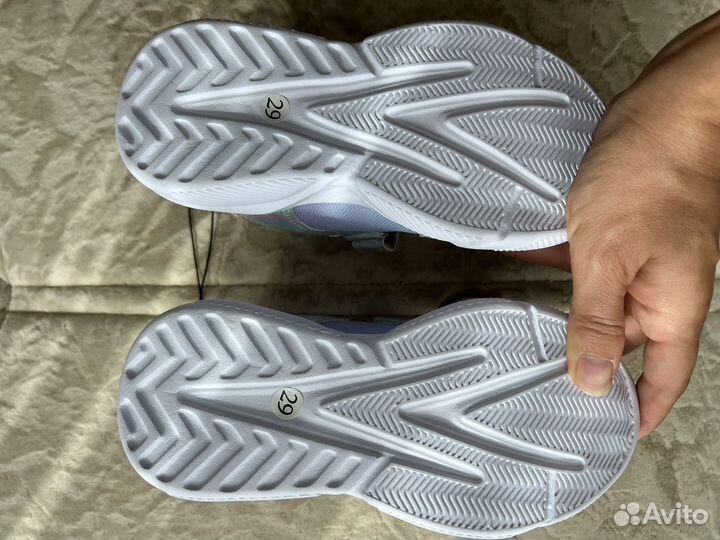 Кроссовки для девочки 29