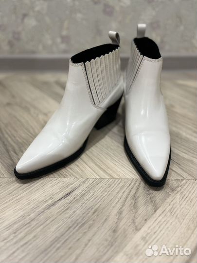 Казаки mango 36 белые