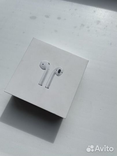 Коробка от наушников Apple AirPods