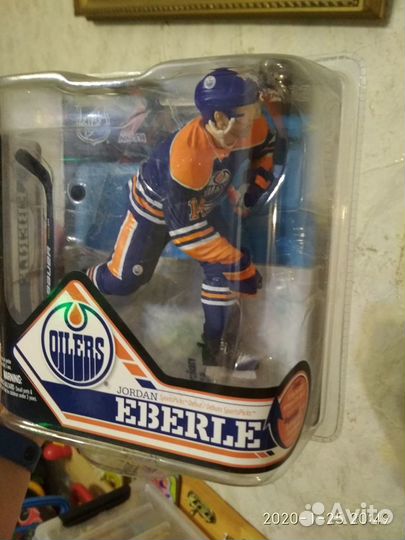 Фигурки хоккеистов нхл