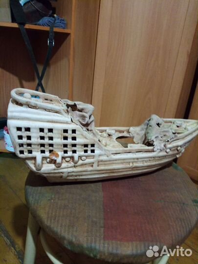 Замок и корабль для аквариума