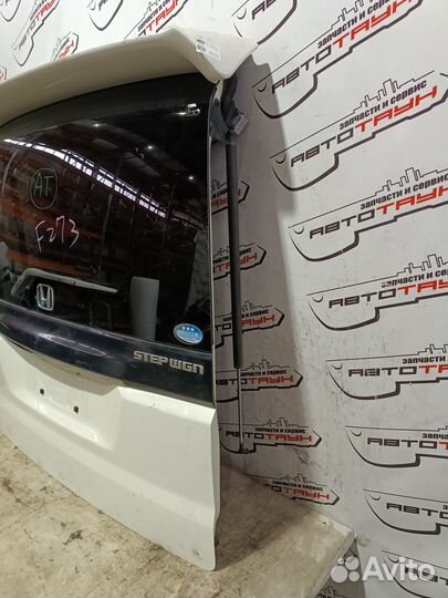 Дверь задняя honda stepwgn RF3 RF4 RF5 RF6 RF7 RF8 68100S7S010ZZ 2 модель белый, NH624P NA7319