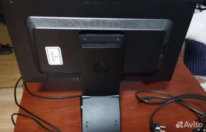 HP elite display E231