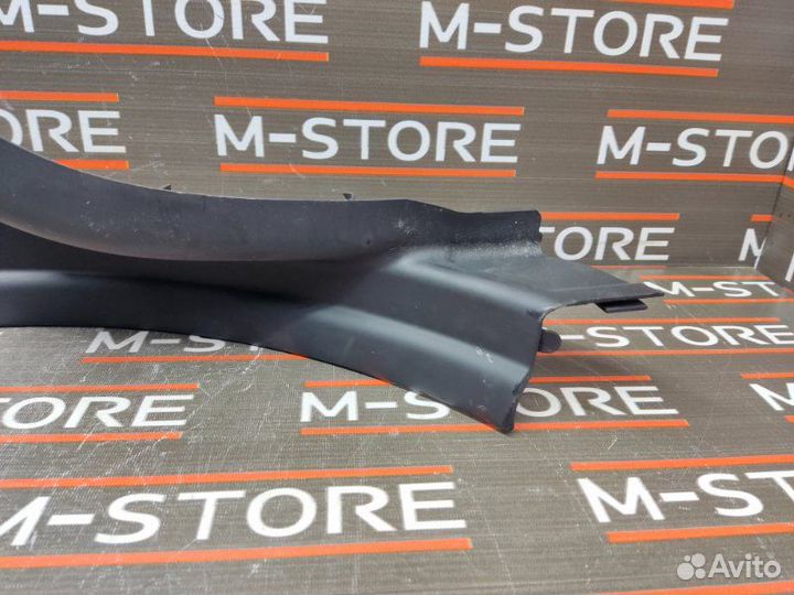 Накладка на порог салона задняя левая Bmw 7-Series