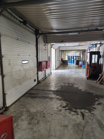 Склад из 3-х помещений с плюсовым холодом, 310 м²